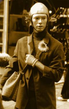 Promo Robot, der menschliche Roboter